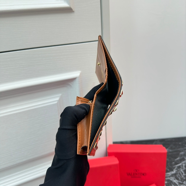 超激安ブランド財布偽物全体デザイン